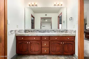 5402 E Acoma Dr, Scottsdale, AZ 85254 - Photo 38