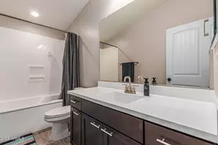 16007 W Montana De Oro Dr, Surprise, AZ 85387 - Photo 28