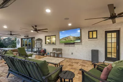 4945 E Cheery Lynn Road, Phoenix, AZ 85018 - Photo 32