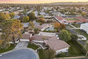 4945 E Cheery Lynn Rd, Phoenix, AZ 85018 - Photo 40