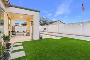 17152 W Manzanita Dr, Waddell, AZ 85355 - Photo 14