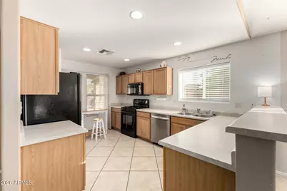 11026 N 154th Drive, Surprise, AZ 85379 - Photo 14