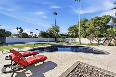 5633 E Lafayette Boulevard, Phoenix, AZ 85018 - Photo 6