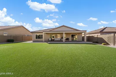 9964 W Patrick Lane, Peoria, AZ 85383 - Photo 4