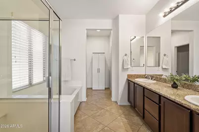 9964 W Patrick Lane, Peoria, AZ 85383 - Photo 16