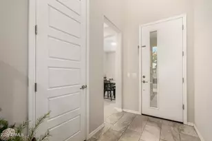 767 W Browning Pl, Chandler, AZ 85286 - Photo 4