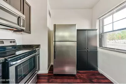 3949 E Earll Drive #Apt 14, Phoenix, AZ 85018 - Photo 10