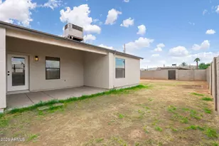 2437 E Tamarisk Ave, Phoenix, AZ 85040 - Photo 28