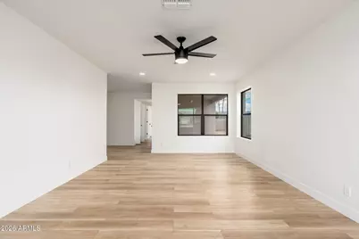 2437 E Tamarisk Avenue, Phoenix, AZ 85040 - Photo 6