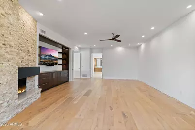 5724 N Echo Canyon Drive, Phoenix, AZ 85018 - Photo 14