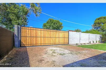 224 W Glenrosa Avenue, Phoenix, AZ 85013 - Photo 36