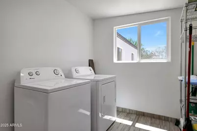 224 W Glenrosa Avenue, Phoenix, AZ 85013 - Photo 30