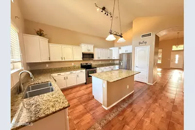 4629 N 111th Lane, Phoenix, AZ 85037 - Photo 10