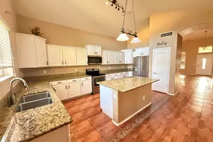 4629 N 111th Ln, Phoenix, AZ 85037 - Photo 10