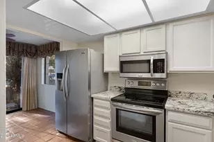 2724 W Desert Cove Ave, Phoenix, AZ 85029 - Photo 12