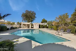 2724 W Desert Cove Ave, Phoenix, AZ 85029 - Photo 30