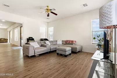 5634 N 82nd Avenue, Glendale, AZ 85303 - Photo 8