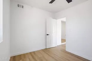 9036 W Sells Dr, Phoenix, AZ 85037 - Photo 20