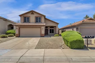 18110 N Skyhawk Dr, Surprise, AZ 85374 - Photo 2