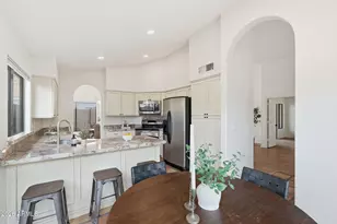 8859 S Grandview Dr, Tempe, AZ 85284 - Photo 16