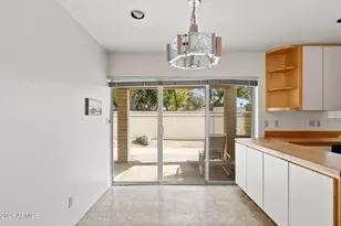 114 E San Miguel Ave, Phoenix, AZ 85012 - Photo 12