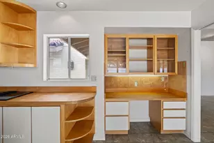 114 E San Miguel Ave, Phoenix, AZ 85012 - Photo 16