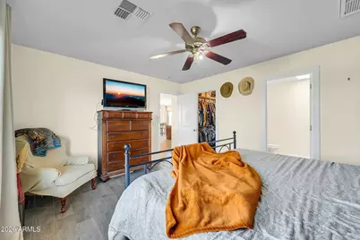 8912 N Johnson Court, Maricopa, AZ 85139 - Photo 16