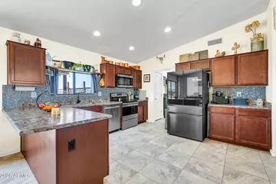 8912 N Johnson Court, Maricopa, AZ 85139 - Photo 4