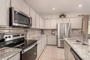 17320 W Daley Ln, Surprise, AZ 85387 - Photo 18