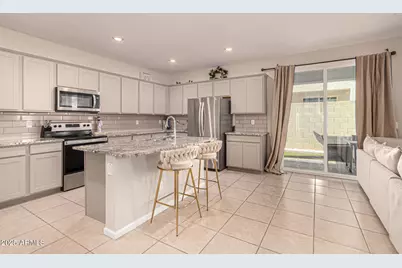 17320 W Daley Lane, Surprise, AZ 85387 - Photo 4