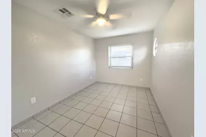 1023 E Old Southern Avenue #B, Phoenix, AZ 85042 - Photo 4