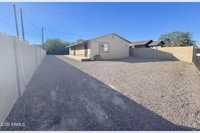 1023 E Old Southern Avenue #B, Phoenix, AZ 85042 - Photo 2