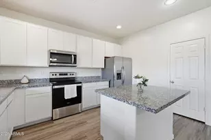 17572 W Country Club Terrace, Surprise, AZ 85387 - Photo 12