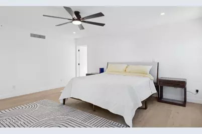 342 E Orangewood Avenue, Phoenix, AZ 85020 - Photo 20