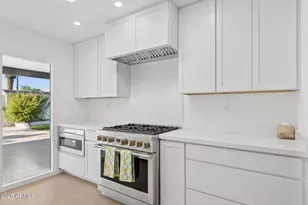 342 E Orangewood Ave, Phoenix, AZ 85020 - Photo 14