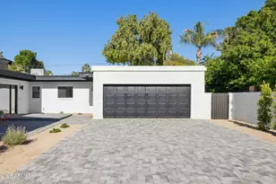 342 E Orangewood Ave, Phoenix, AZ 85020 - Photo 2