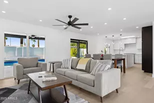 342 E Orangewood Ave, Phoenix, AZ 85020 - Photo 6