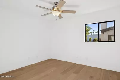 342 E Orangewood Avenue, Phoenix, AZ 85020 - Photo 30