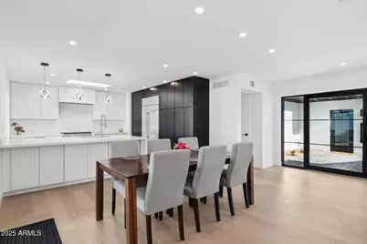 342 E Orangewood Avenue, Phoenix, AZ 85020 - Photo 12