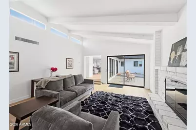 342 E Orangewood Avenue, Phoenix, AZ 85020 - Photo 8