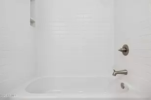 342 E Orangewood Ave, Phoenix, AZ 85020 - Photo 36