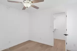 342 E Orangewood Ave, Phoenix, AZ 85020 - Photo 40