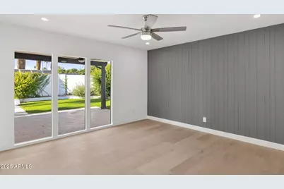 342 E Orangewood Avenue, Phoenix, AZ 85020 - Photo 26