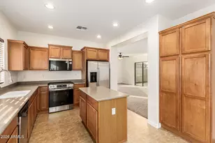 26405 N Babbling Brook Dr, Phoenix, AZ 85083 - Photo 14