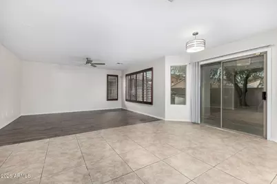 10046 W Veliana Way, Tolleson, AZ 85353 - Photo 8