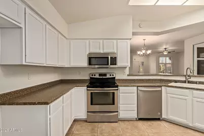 18202 N 136th Avenue, Sun City West, AZ 85375 - Photo 16