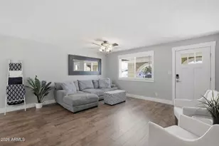 5106 E Toniko Dr, Phoenix, AZ 85044 - Photo 4