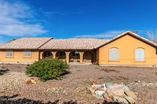 8812 W Pinnacle Peak Rd, Peoria, AZ 85383 - Photo 2