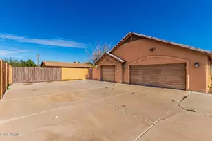 8812 W Pinnacle Peak Rd, Peoria, AZ 85383 - Photo 10