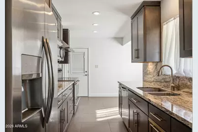 5438 E Pinchot Avenue, Phoenix, AZ 85018 - Photo 14